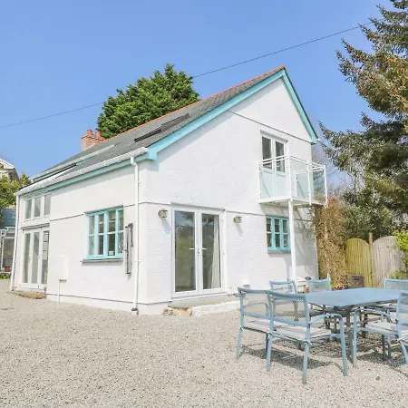 Scott's Holiday home